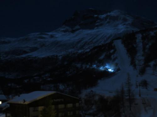 Clair de Lune sur les pistes, vue depuis la terrasse